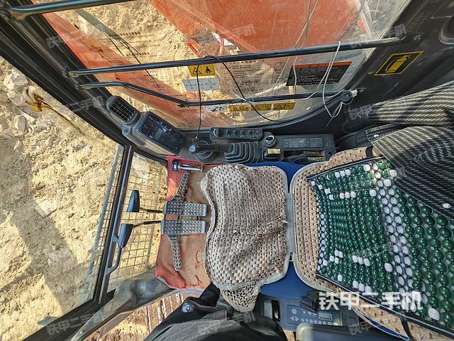 驾驶室整体（整机外观）