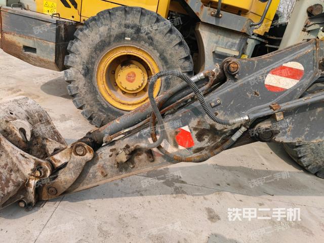 小臂整體左后（工作和回轉(zhuǎn)裝置）