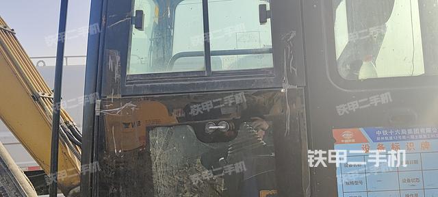 驾驶室整体（整机外观）