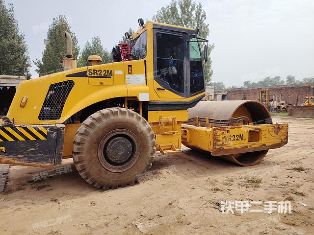 整机右后45°（设备外观及核心部件）