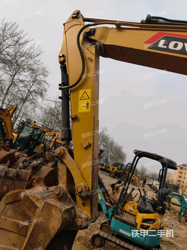 小臂整體左后（工作和回轉(zhuǎn)裝置）