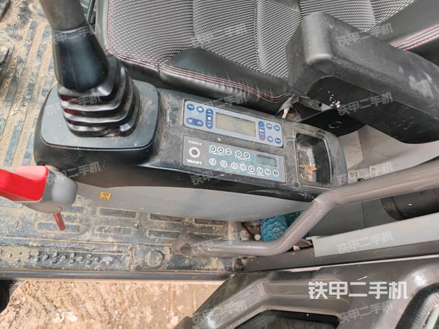 座椅左側(cè)控制臺/音響/含左手柄（駕駛室部分）