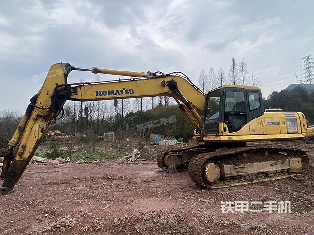 小松PC270-7挖掘机