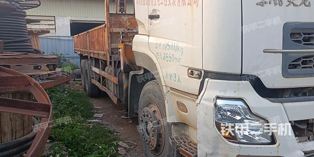 整机右侧（设备外观及核心部件）