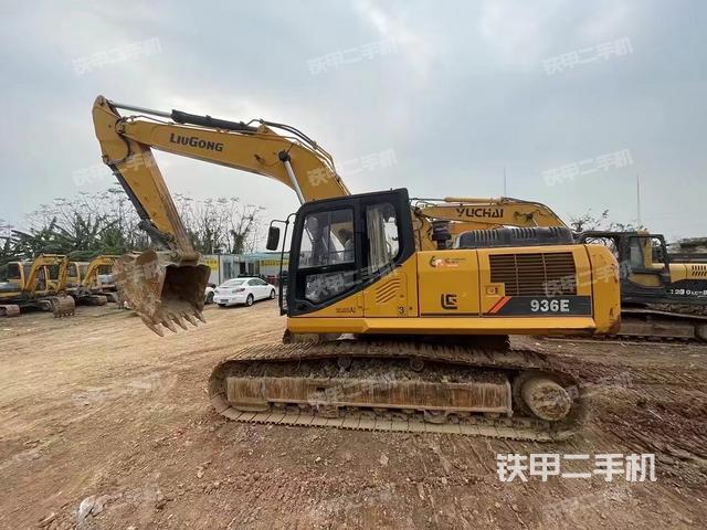 柳工CLG933E挖掘机