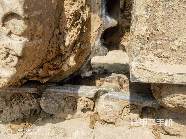 单侧履带整体（整机外观）