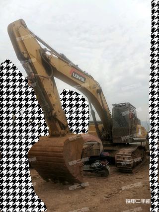 重庆雷沃重工FR390E2-HD挖掘机实拍图片