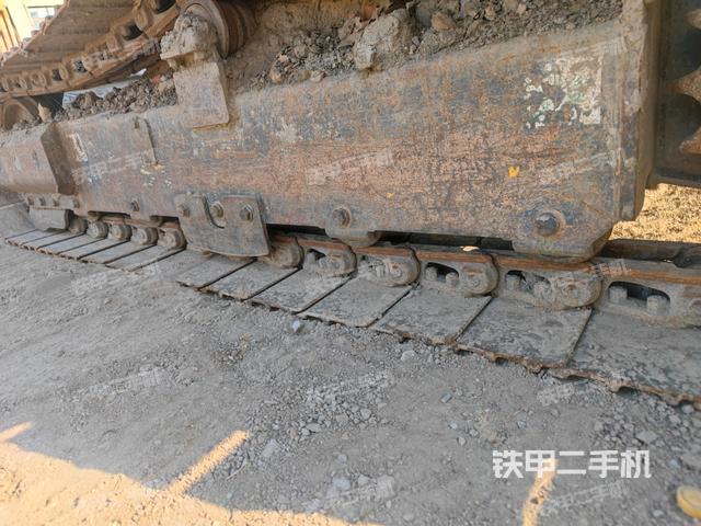 左側(cè)行走馬達(dá)蓋板(行走機(jī)構(gòu)) 左側(cè)行走馬達(dá)蓋板(行走機(jī)構(gòu))