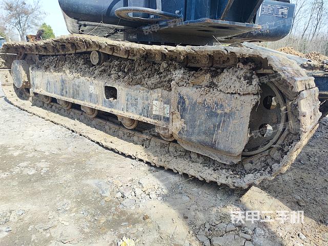 单侧履带整体（整机外观）