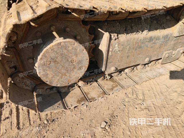 左側(cè)履帶整體?(行走機(jī)構(gòu)) 左側(cè)履帶整體?(行走機(jī)構(gòu))