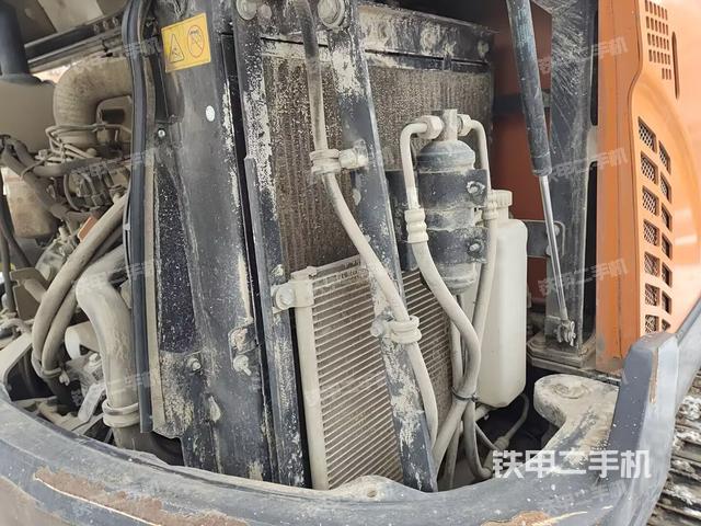 散熱器室(大件艙室) 散熱器室(大件艙室)
