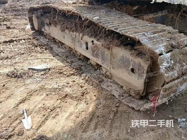 单侧履带整体（整机外观）