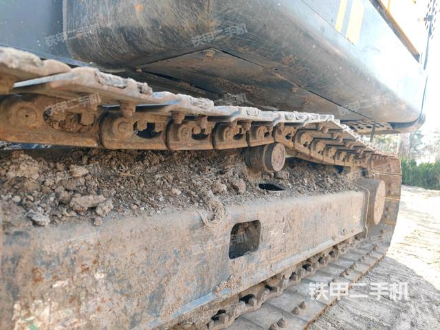 左導(dǎo)向輪（行走機(jī)構(gòu)）