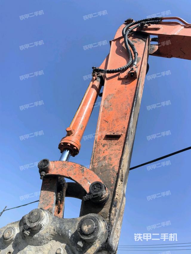 小臂整体右前（工作和回转装置）