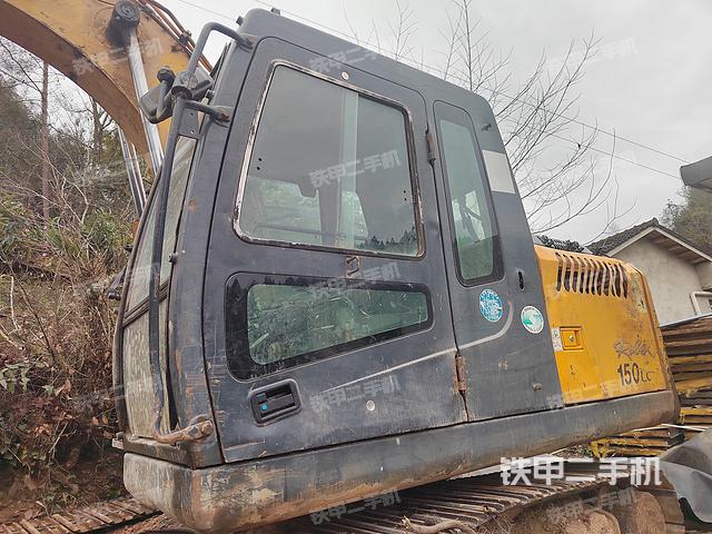 驾驶室整体（整机外观）