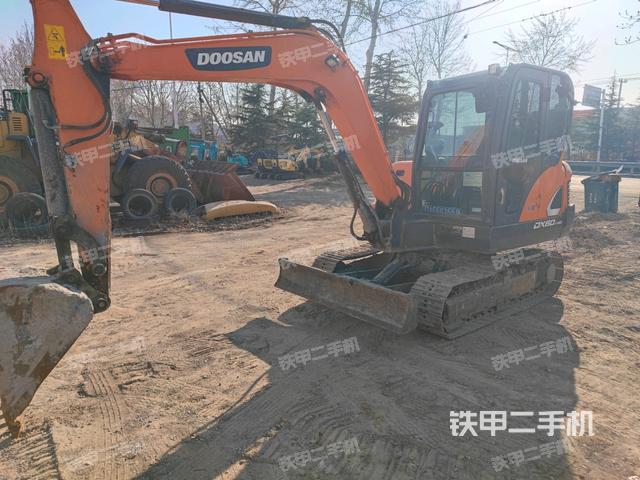 斗山DX60-9C挖掘機(jī)