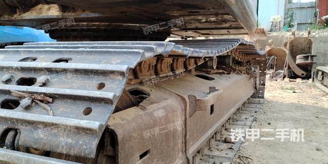 单侧履带整体（整机外观）