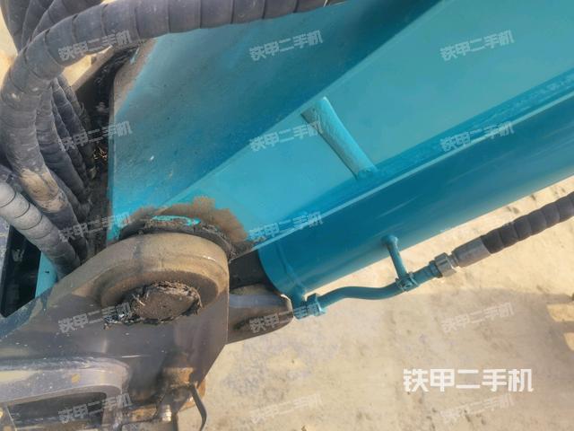 大臂根部?斜（工作和回轉(zhuǎn)裝置）