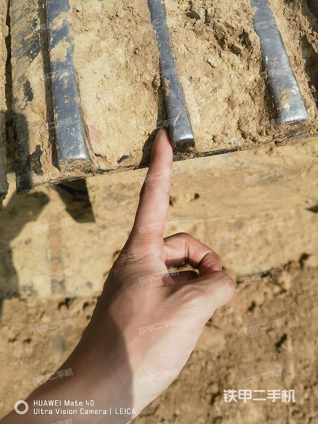 单侧履带整体（整机外观）