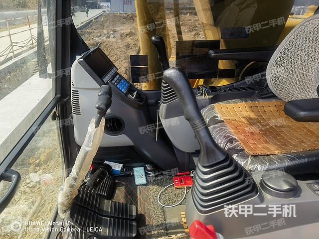 驾驶室整体（整机外观）