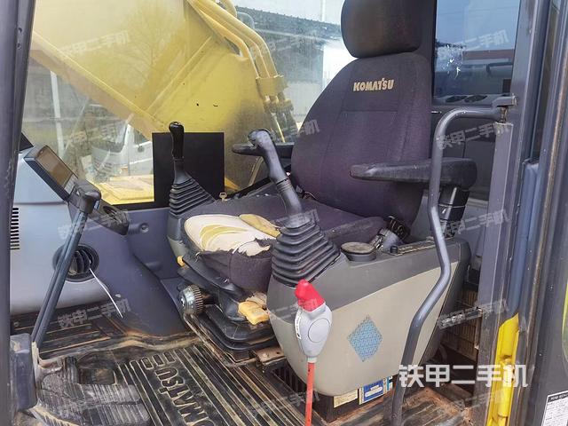 驾驶室整体（整机外观）