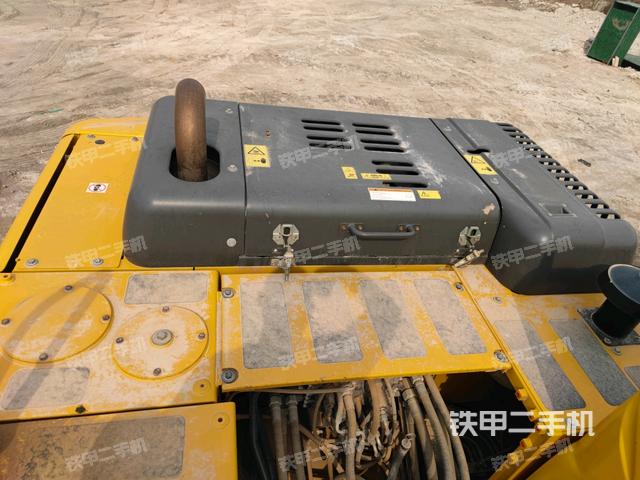 駕駛室頂部俯視(上車部件) 駕駛室頂部俯視(上車部件)