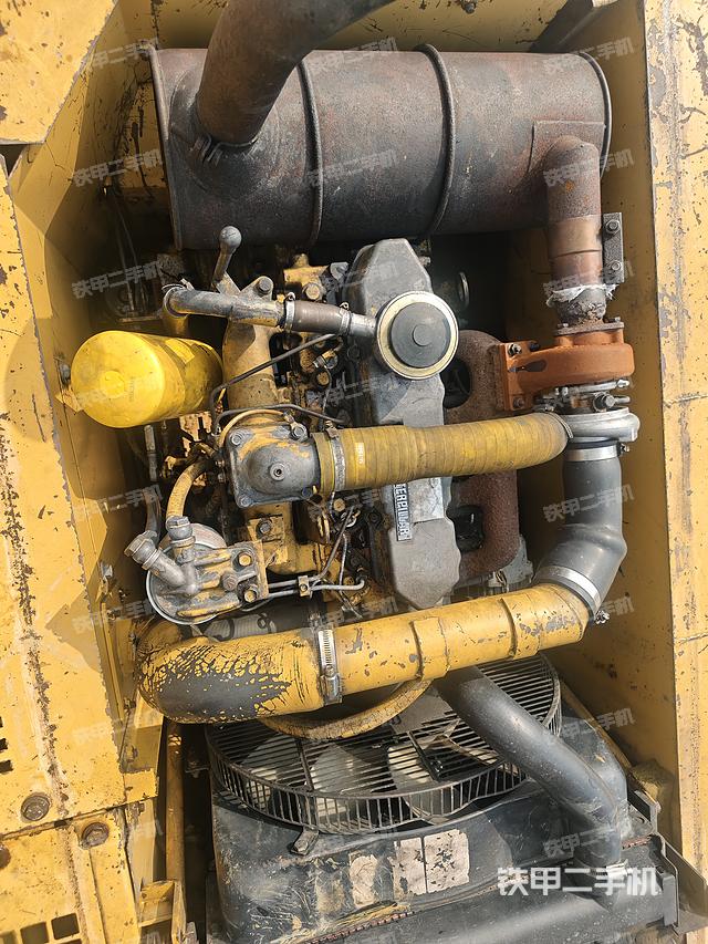 发动机整体俯视（整机外观）