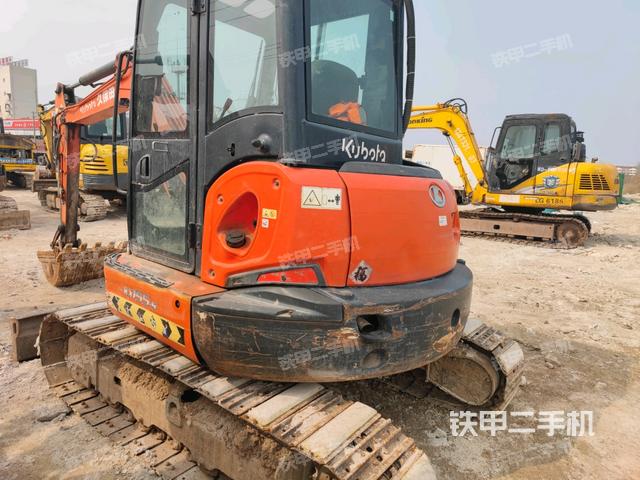 右后45(整機(jī)外觀) 右后45(整機(jī)外觀)