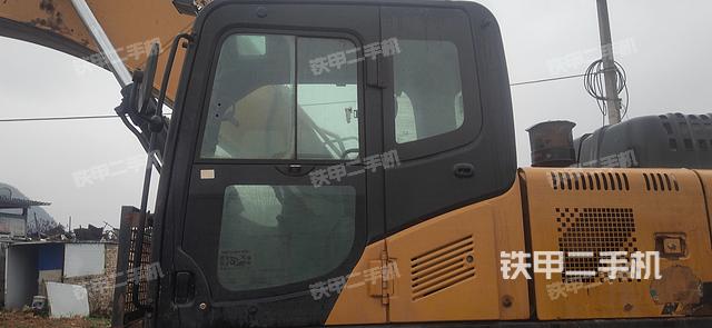 驾驶室整体（整机外观）