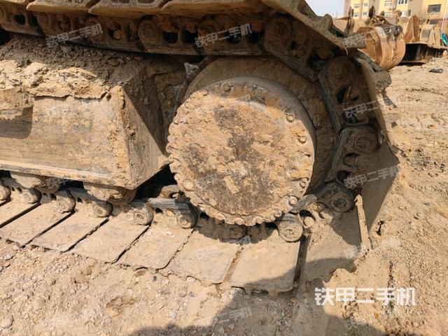 左側(cè)行走馬達蓋板(行走機構(gòu)) 左側(cè)行走馬達蓋板(行走機構(gòu))