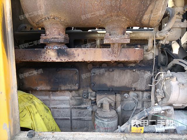 发动机左侧（整机外观及大件）