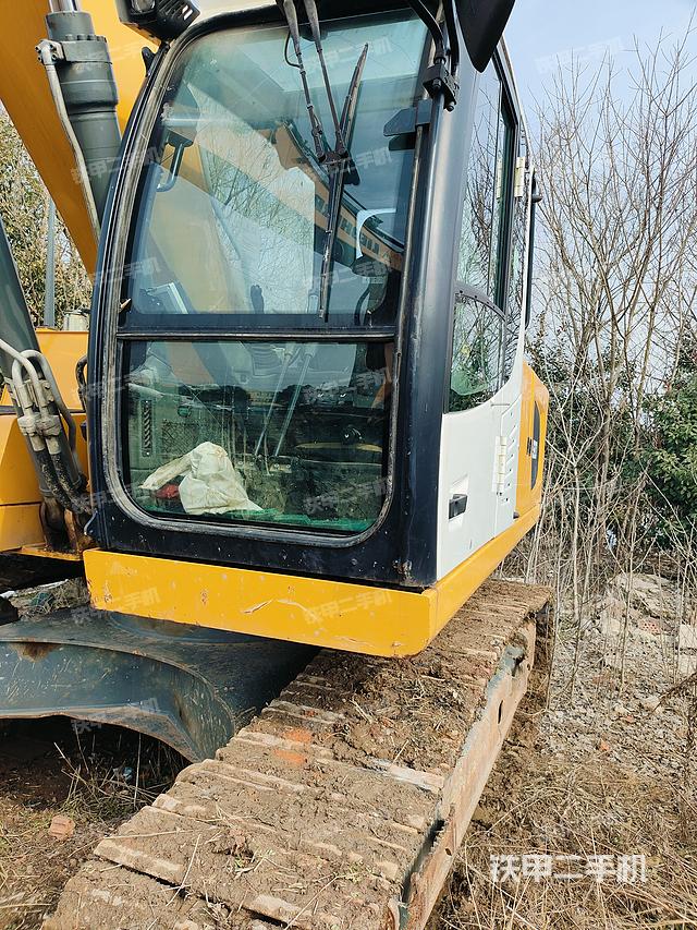 驾驶室整体（整机外观）