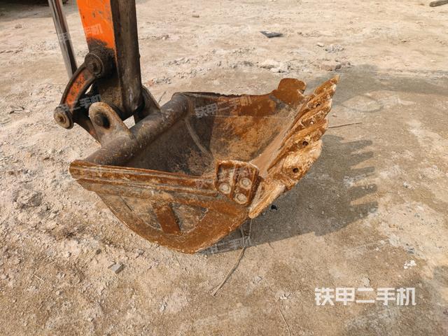 鏟斗45度(工作和回轉(zhuǎn)裝置) 鏟斗45度(工作和回轉(zhuǎn)裝置)