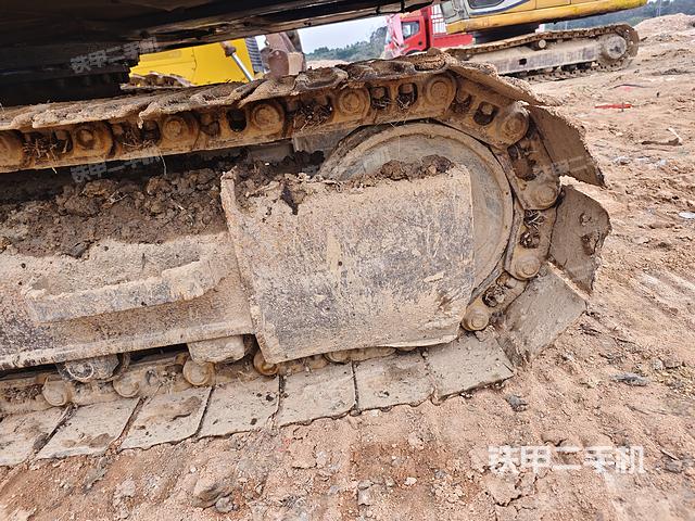 驾驶室顶部（整机外观）