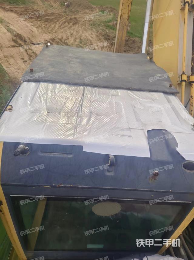 驾驶室顶部（整机外观）