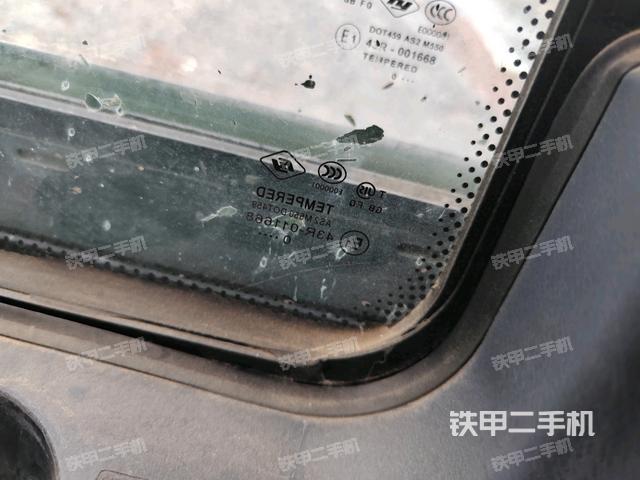 左后方玻璃角标（驾驶室部分）