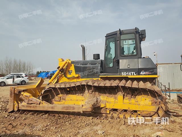 整机左侧（设备外观及核心部件）