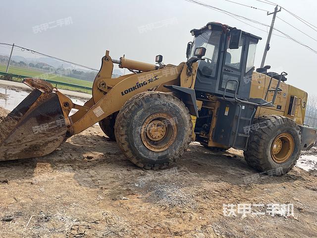 发动机左侧（整机外观及大件）