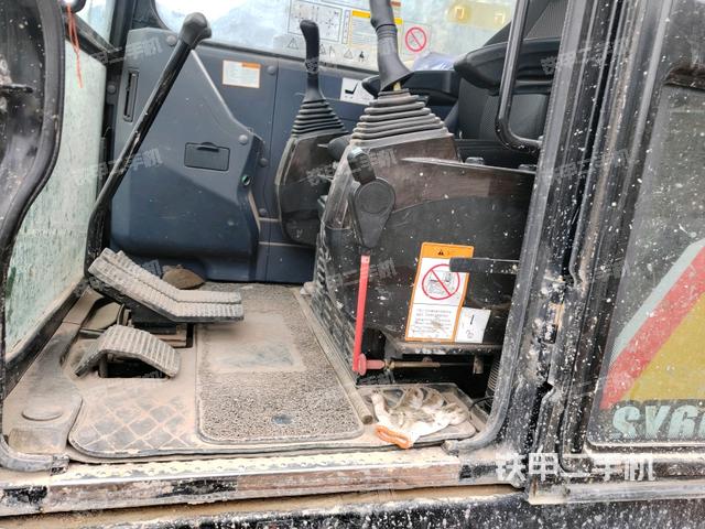 顶棚整体（驾驶室部分）