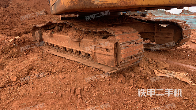 单侧履带整体（整机外观）