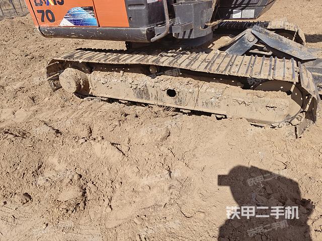 单侧履带整体（整机外观）