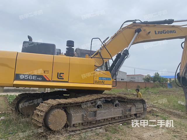 整机右后45°（整机外观）