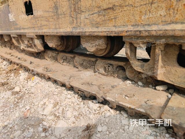 右側履帶整體?（行走機構）