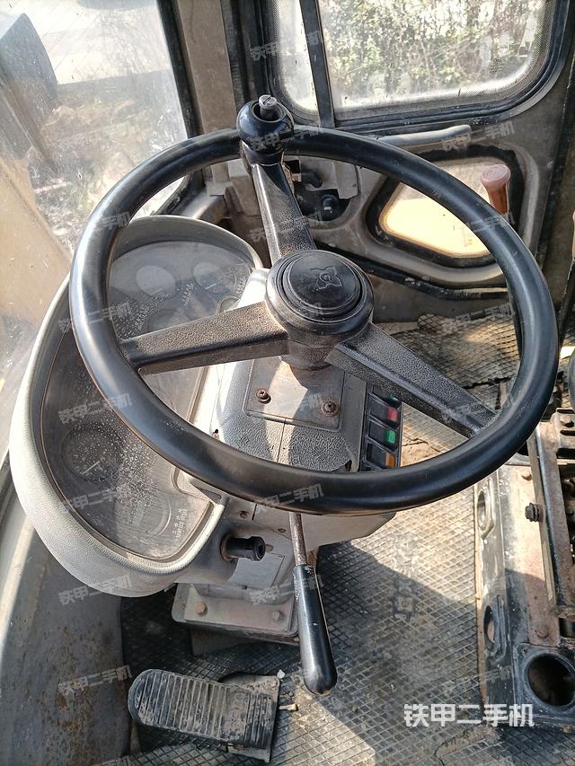 驾驶室操作台（整机外观及大件）