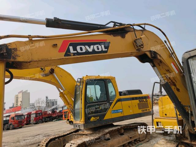 大臂整體?右側（工作和回轉裝置）