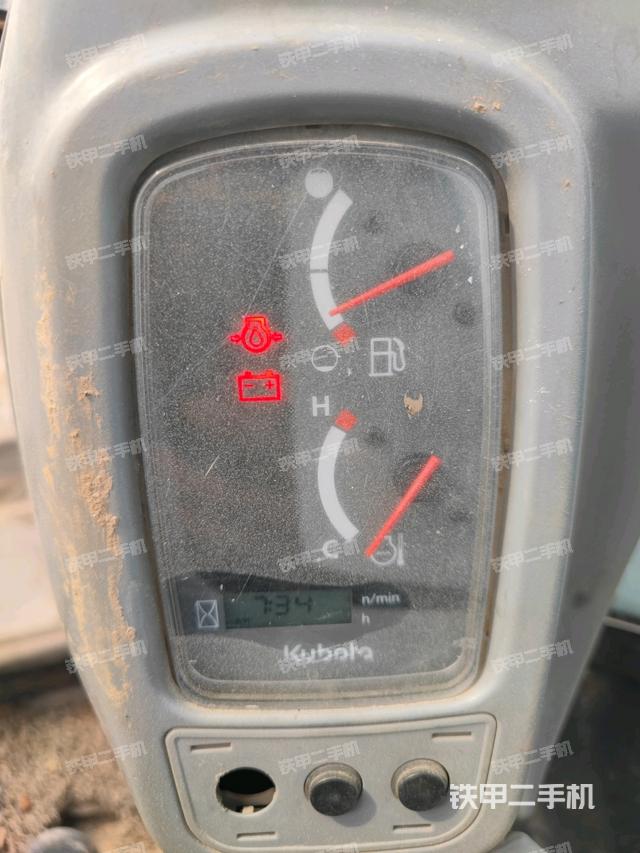 小時(shí)表(駕駛室部分) 小時(shí)表(駕駛室部分)