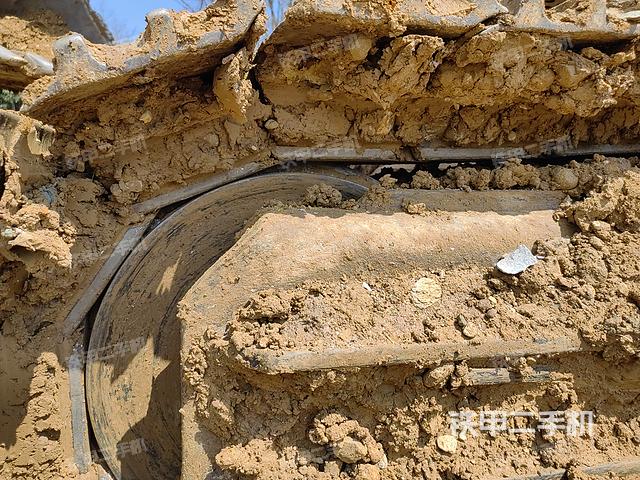 单侧履带整体（整机外观）