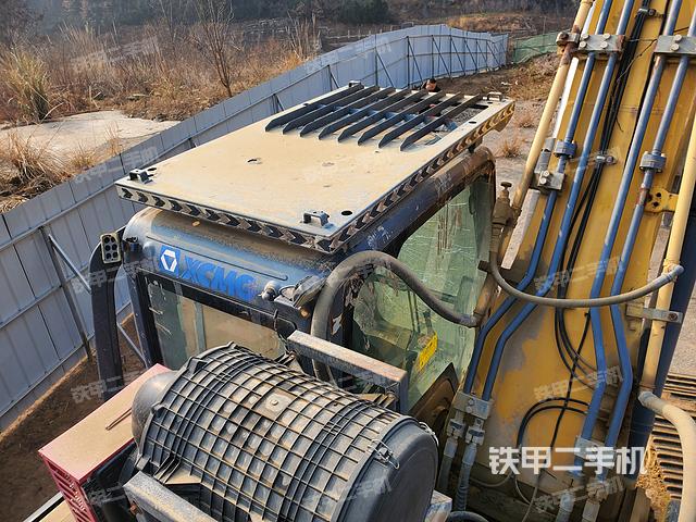 驾驶室顶部（整机外观）