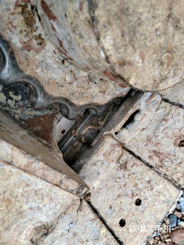 右侧履带整体 （行走机构）