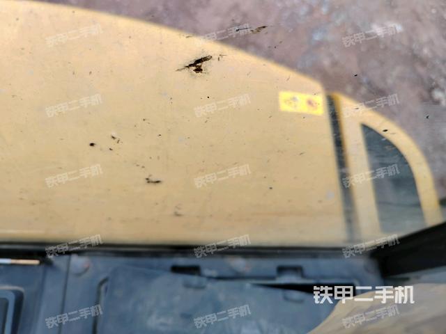 右侧玻璃角标（驾驶室部分）